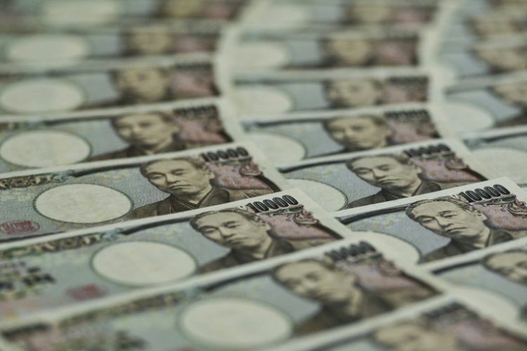 The yen's drop to a 34-year low has sparked speculation that Japanese officials will intervene in currency markets. ©AFP