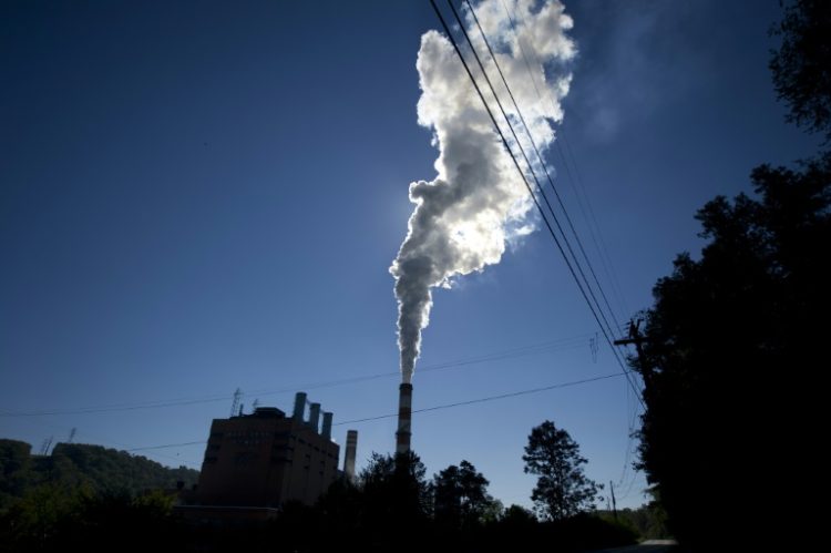 UK net emissions of all greenhouse gases were estimated to have been 384.2 million tonnes of carbon dioxide equivalent in 2023, compared to 406.2 million tonnes in 2022. ©AFP