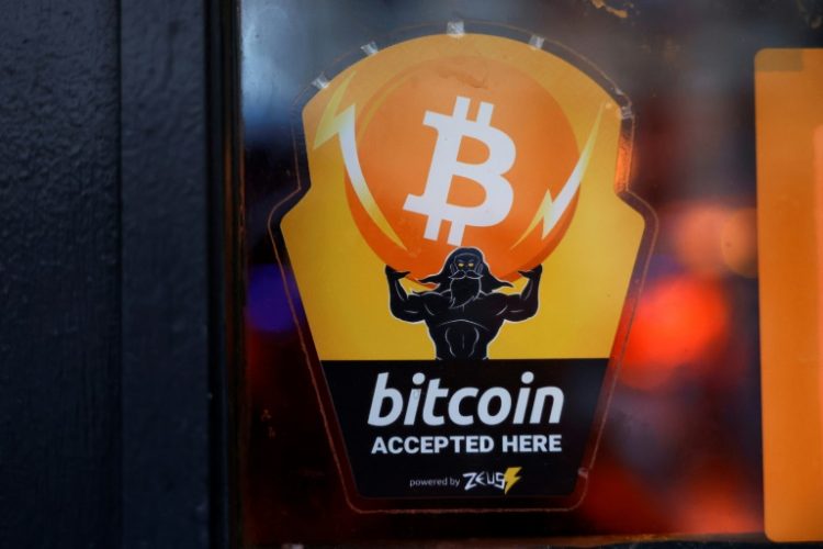 Bitcoin won further support Monday after Britain's Financial Conduct Authority watchdog said it would join US regulators by allowing the creation of crypto-related securities. ©AFP
