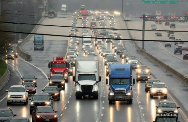 Heavy goods vehicles account for 25 percent of greenhouse gas emissions in the US transport sector, which itself is the main source of emissions in the country, according to the Environmental Protection Agency (EPA). ©AFP