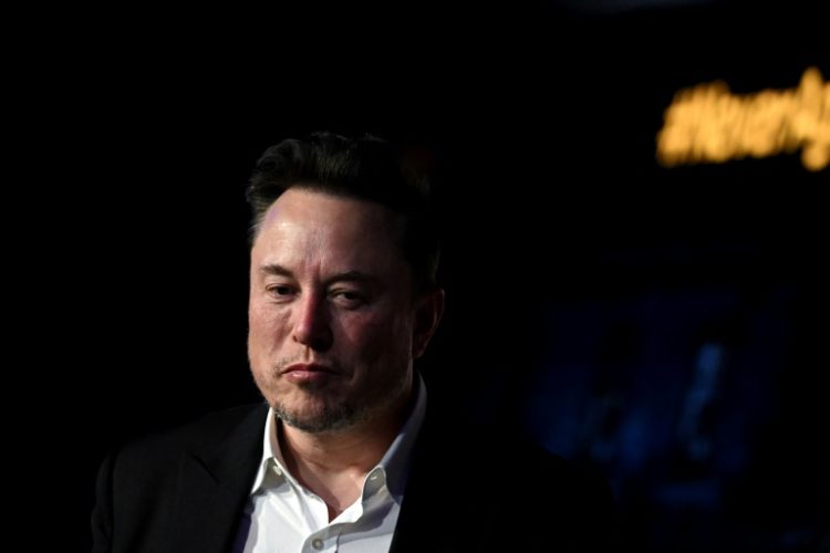 Elon Musk is asking the court to force OpenAI's leaders to make their research open to the public. ©AFP