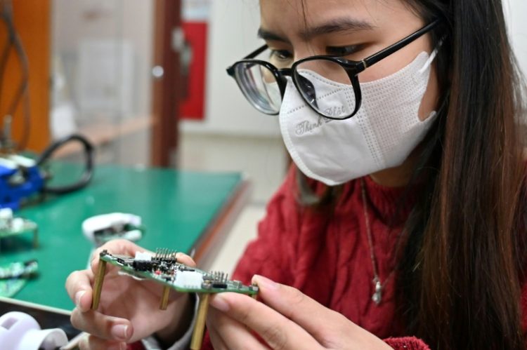 Vietnam's government has said the country's current pool of around 5,000 semiconductor engineers must jump to 20,000 in the next five years. ©AFP