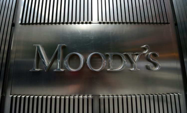 Moody's rating agency left its assessment of France's huge public debt unchanged at ‘Aa2’ but with Fitch said France's debt targets are unlikely to be met . ©AFP