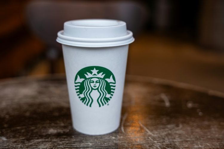 Starbucks reported weaker than expected profits, pointing to lackluster conditions in China and consumer caution in the United States . ©AFP