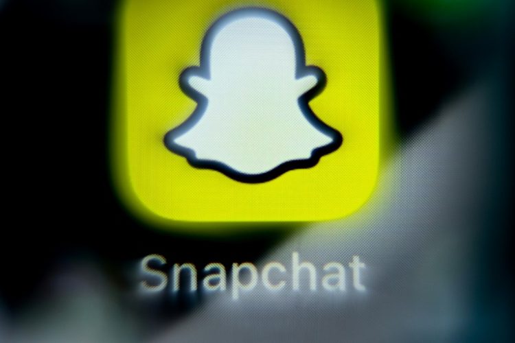 Snap chief Evan Spiegel says improved ad systems at Snapchat and the social network's 'hard to reach' young users make it attractive to businesses. ©AFP