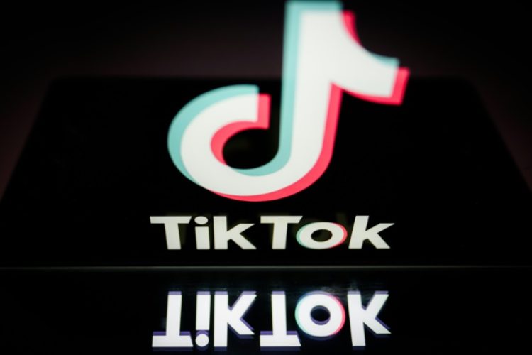 TikTok est depuis plusieurs mois dans le collimateur des autorités américaines, de nombreux responsables estimant que la plateforme de vidéos courtes et divertissantes permet à Pékin d'espionner et de manipuler ses 170 millions d'utilisateurs aux Etats-Unis. ©AFP