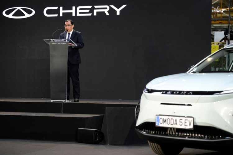 Chery International Executive Vice President  Zhang Guibing delivers a speech in Barcelona after signing an agreement with Spanish group Ebro-EV Motors in Barcelona that will see the creation of a joint venture to assemble Chinese cars in Spain. ©AFP