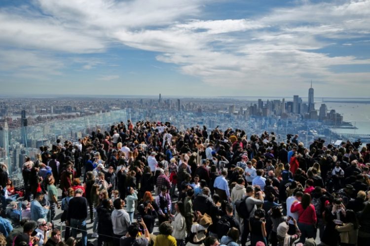 Wall Street stocks meandered, avoiding major movements with some market observers pointing to eclipse fever as a factor in the drama-free session. ©AFP