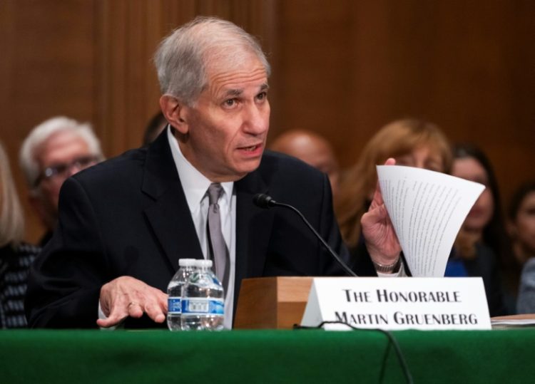 Martin Gruenberg offered to resign after bipartisan calls for his resignation . ©AFP