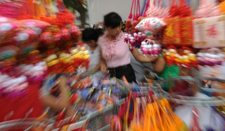 Chinese retail sales beat expectations in May, providing some hope for an improvement in consumer activity. ©AFP