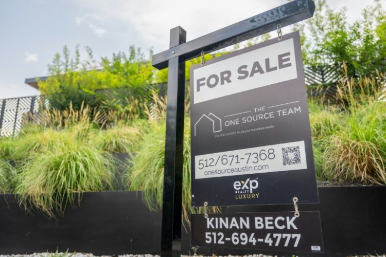 Sales of new homes in the United States declined last month. ©AFP