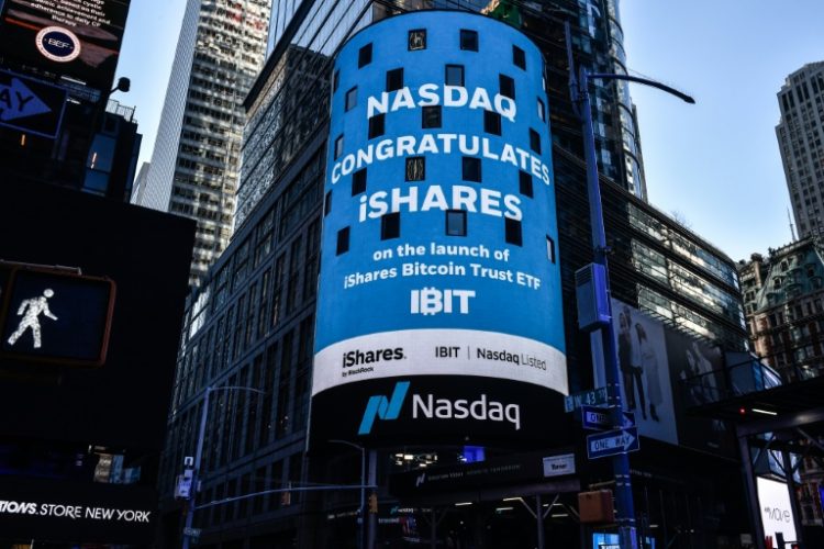 The tech-rich Nasdaq retreated, ending a streak of seven straight records. ©AFP