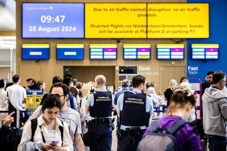 Planes were grounded for hours at Eindhoven airport. ©AFP