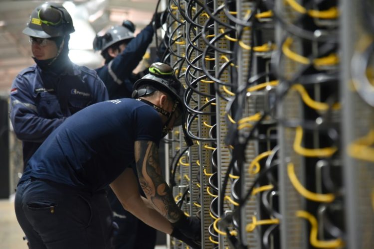 More than 60 crypto-mining sites have opened in Paraguay in the last three years . ©AFP