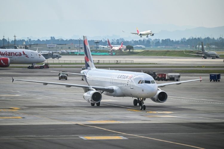 Dozens of Avianca and LATAM flights have been affected by a fuel bottleneck in Colombia. ©AFP