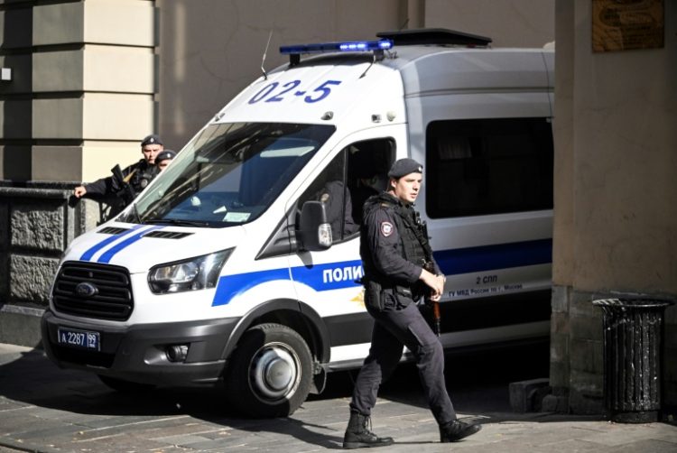 At least three people were wounded during a botched raid on the Moscow office of Russian retailer Wildberries. ©AFP