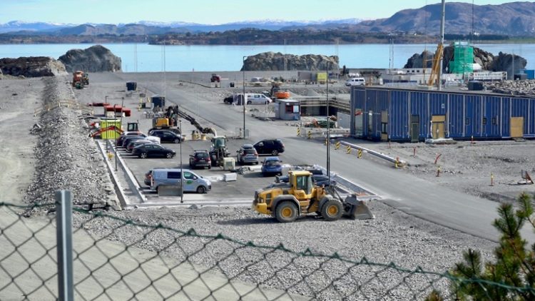 The construction site for a terminal which will collect liquefied carbon dioxide CO2 in Oygarden near Bergen, Norway. ©AFP