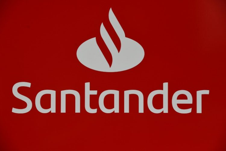 Santander has so far resisted a drop in interest rates in Europe. ©AFP