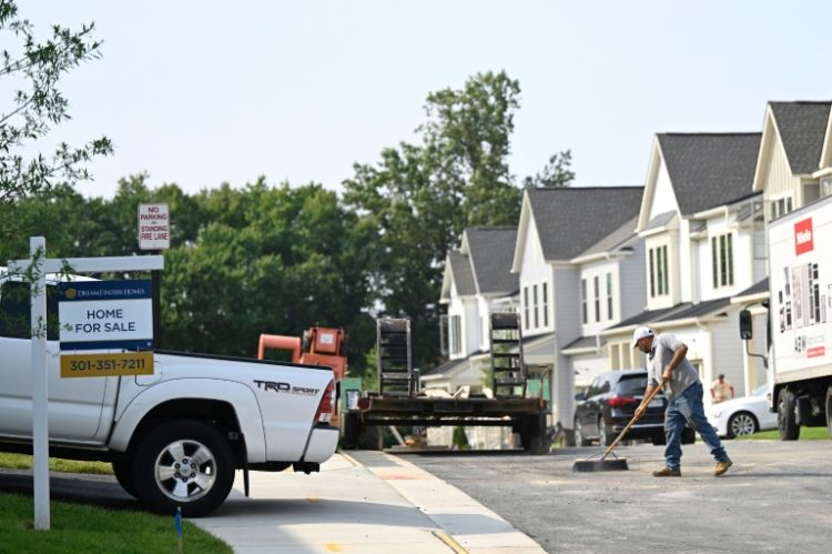 New home sales in the United States hit the fastest pace in more than a year on lower interest rates, according to government data.. ©AFP