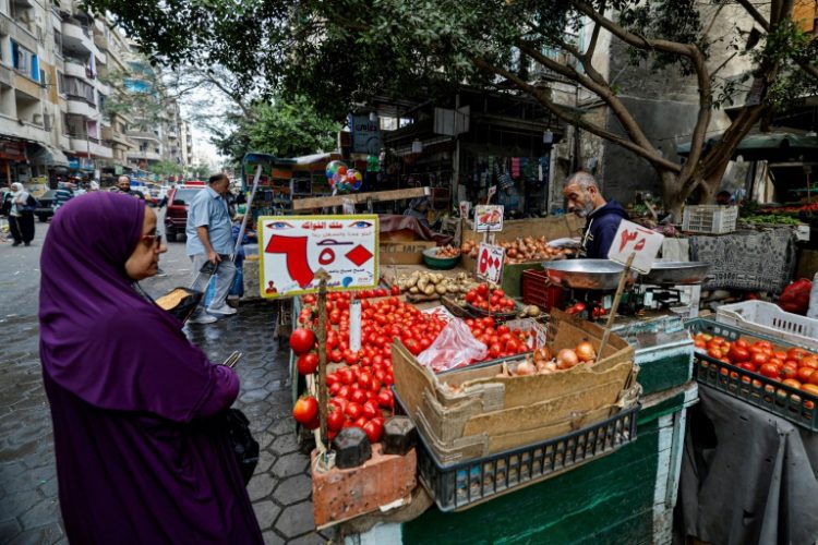 A roadside vegetable market in Cairo -- as Egypt implements IMF economic reforms, middle class purchasing power is eroding. ©AFP