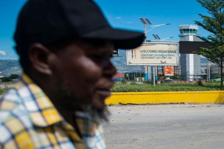 The US Federal Aviation Administration's move came after a Spirit Airlines jetliner arriving from Florida in Port-au-Prince was hit by gunfire . ©AFP