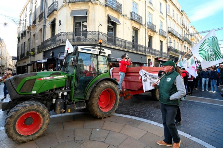 French farmers launched a new wave of action to protest the adoption of a trade pact between the European Union and four South American countries they fear would threaten their livelihoods. ©AFP