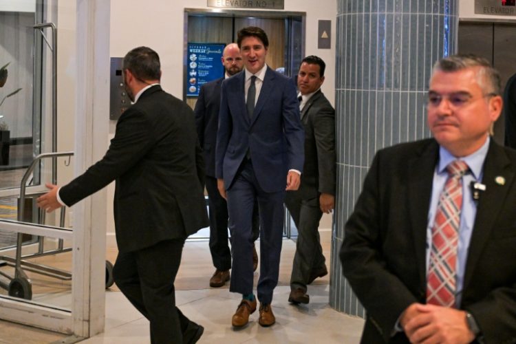 Canadian Prime Minister Justin Treadeau heads to meet US President-elect Donald Trump at his Mar-a-Lago luxury estate. ©AFP