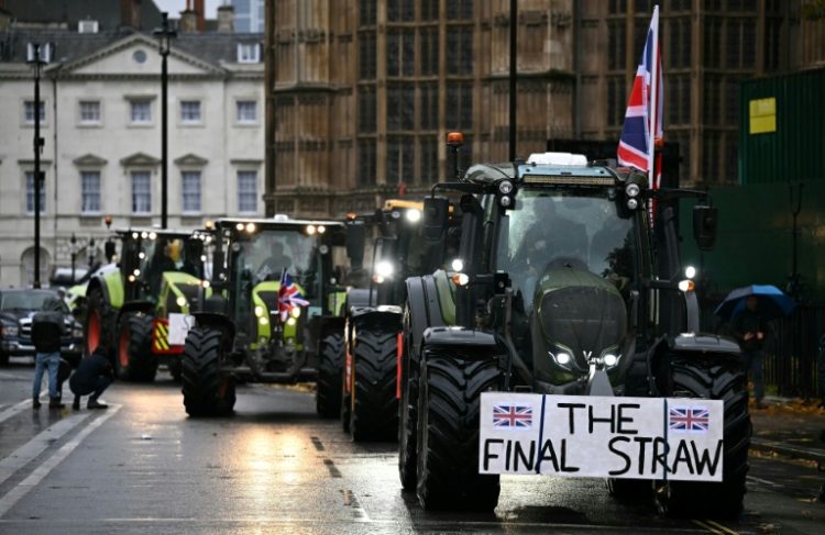 British farmers descended on central London to protest against inheritance tax changes. ©AFP