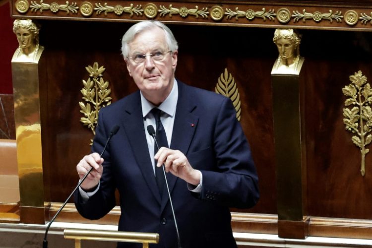 The euro has come under pressure as French Prime Minister Michel Barnier faces a no-confidence vote this week that could topple his new government. ©AFP