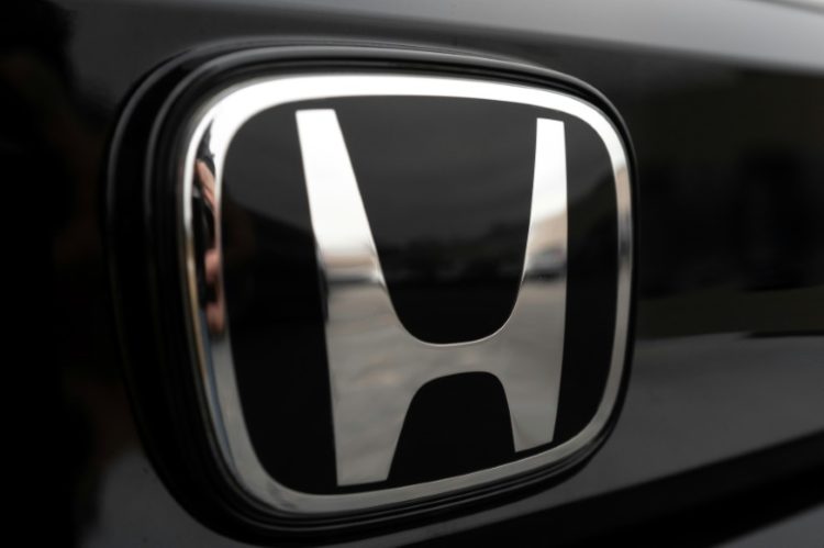 Honda and Nissan were expected to announce the start of tie-up talks Monday. ©AFP