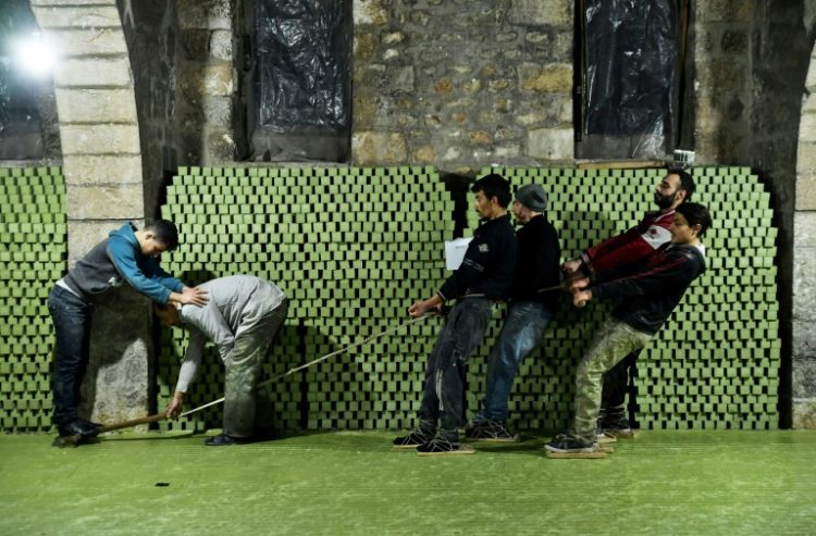 Artisans have been using the same methods from 3,000 years to make the famous Aleppo soap. ©AFP