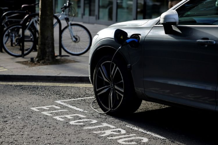 Just less than one in five new cars sold in Britain last year was an EV, a record market share but less than the government's 22 percent target. ©AFP