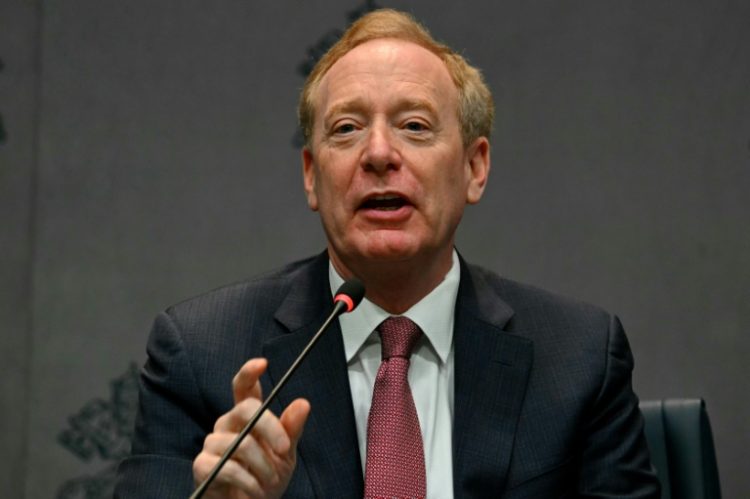 Microsoft president Brad Smith says the United States is in a race with China to spread its artificial intelligence technology to other countries, making it a de facto standard for use around the world. ©AFP