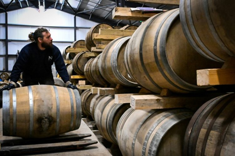 The small Scottish distillery Nc'nean hopes to generate a third of its revenue in the United States . ©AFP