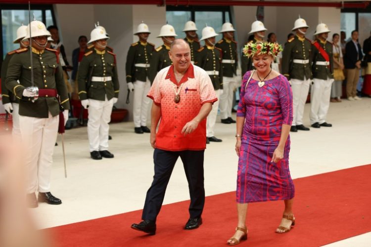 Cook Islands leader Mark Brown (L), pictured in 2024, says a deal with China supports a broader pact on cooperation in trade, investment and the seabed minerals sector. ©AFP