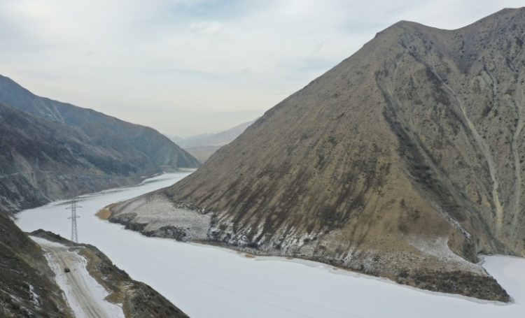 The Naryn River near the site of the planned Kambar-Ata-1 hydroelectric dam project in Kyrgyzstan. ©AFP