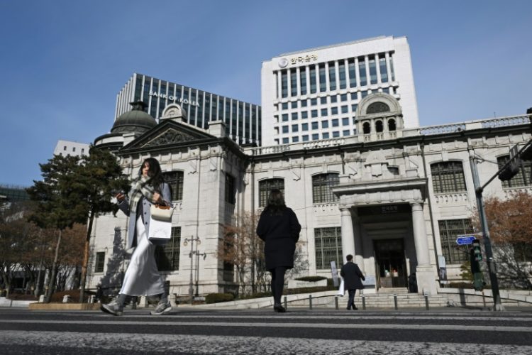 South Korea's central bank on Tuesday slashed interest rates and its annual growth forecast. ©AFP