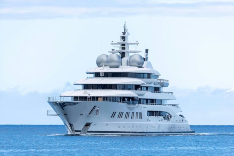 The Amadea, a superyacht that belonged to Russian billionaire Suleiman Kerimov and was seized by the US authorities, may be headed to the auction block. ©AFP