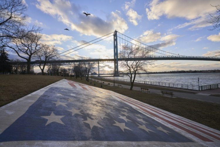 Windsor in Ontario, Canada is at the heart of the Canadian auto industry and is across the border from Detroit, Michigan in the United States. ©AFP